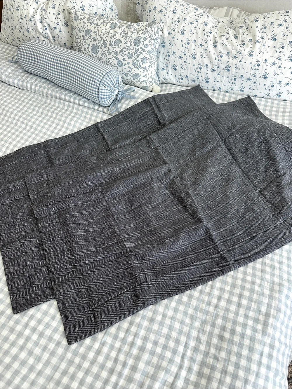 LAST CHANCE 🤍 Restoration Hardware Herringbone Flanged King Shams